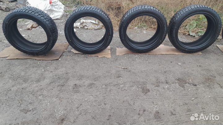 Rubber Wheels Standard 265/45 R21