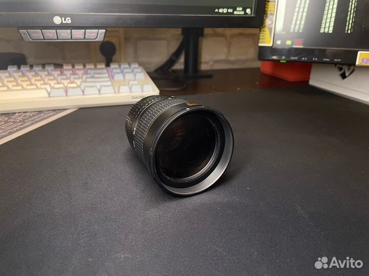 Samyang 85mm f 1.4 canon EF