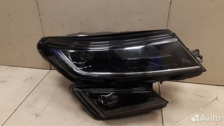 Фара передняя правая Skoda Kodiaq