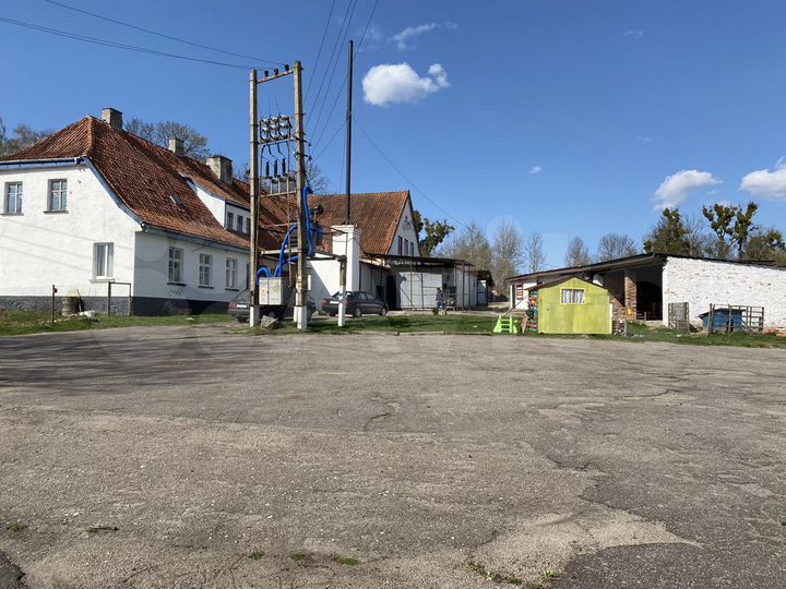 Здание, 829 м²