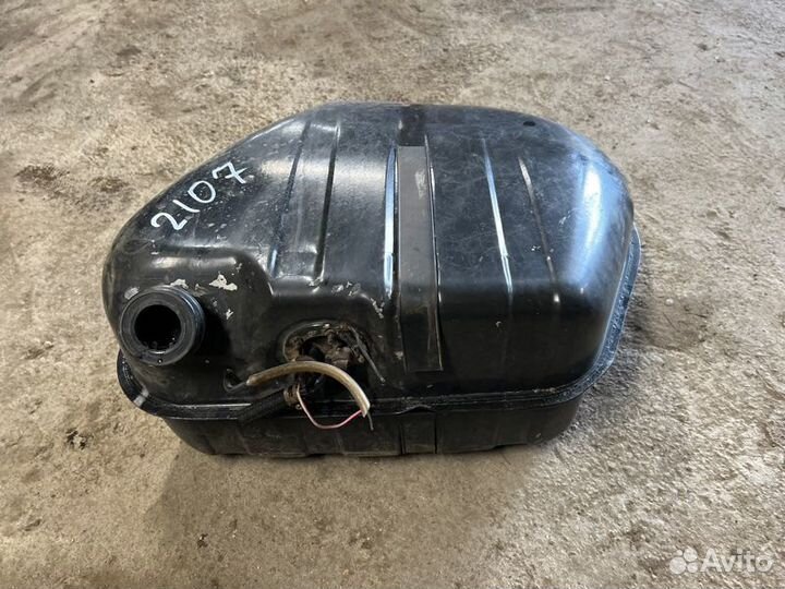 Бензобак Лада 2107 2105 2002