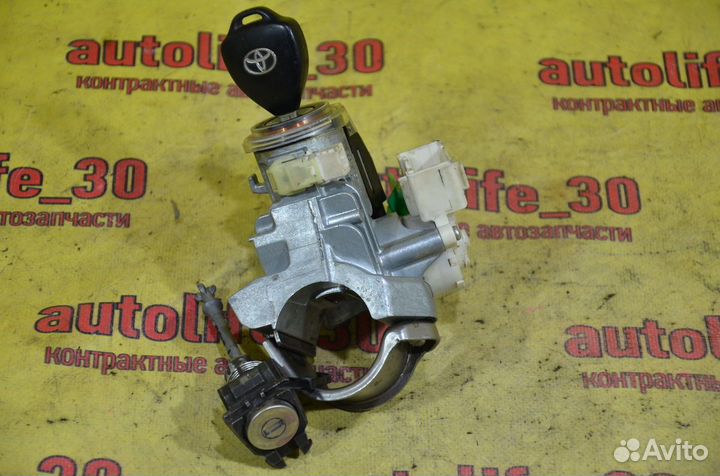 Замок зажигания со вставками комплект Toyota Auris