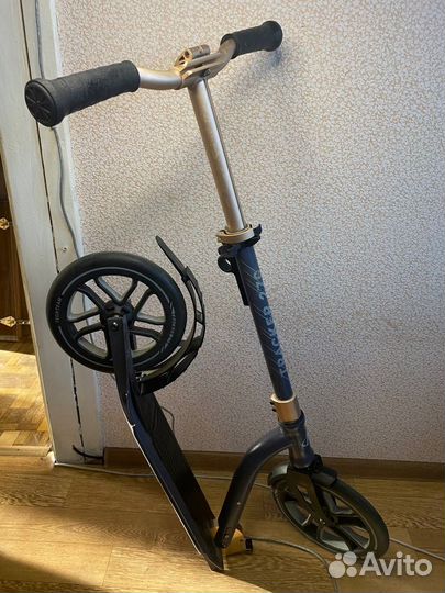 Самокат взрослый TechTeam tracker