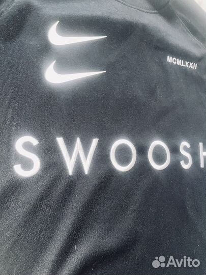 Свитшот Nike swoosh