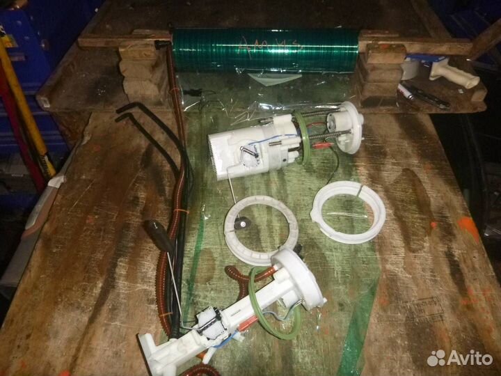 Насос топливный в бак BMW X5 E70 рест. 2013