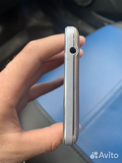 Телефон Samsung