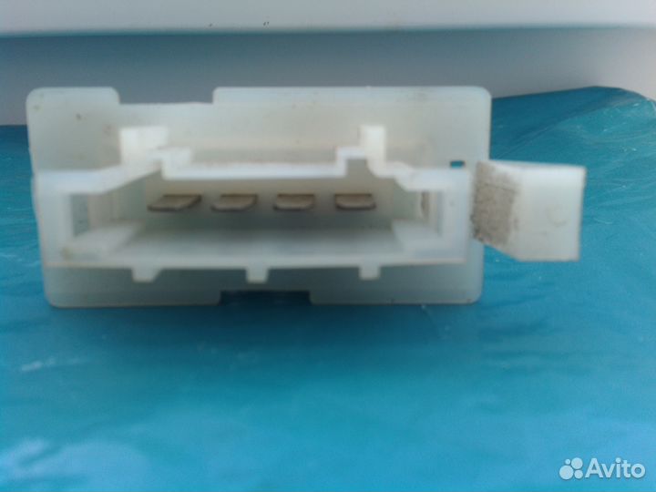 Рено Логан резистор печки