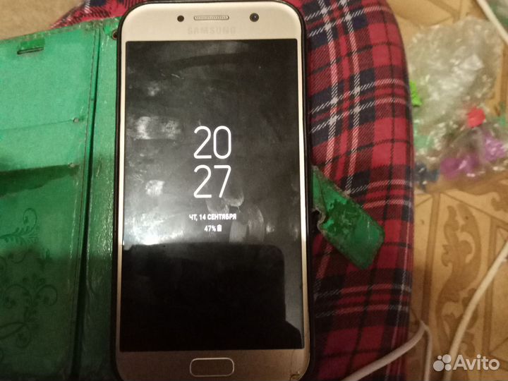 Телефон Samsung galaxy a5 2017
