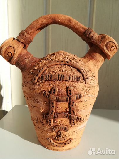 Декоративная глиняная ваза авторской работы