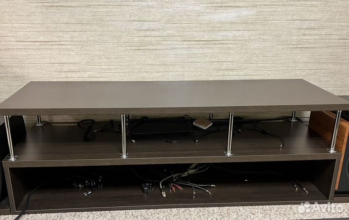 Подставка для тв б/у 184 см