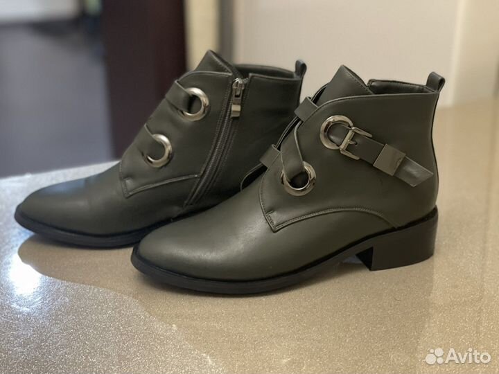 Ботинки женские