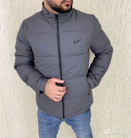 1956. Весенняя куртка Nike/puma