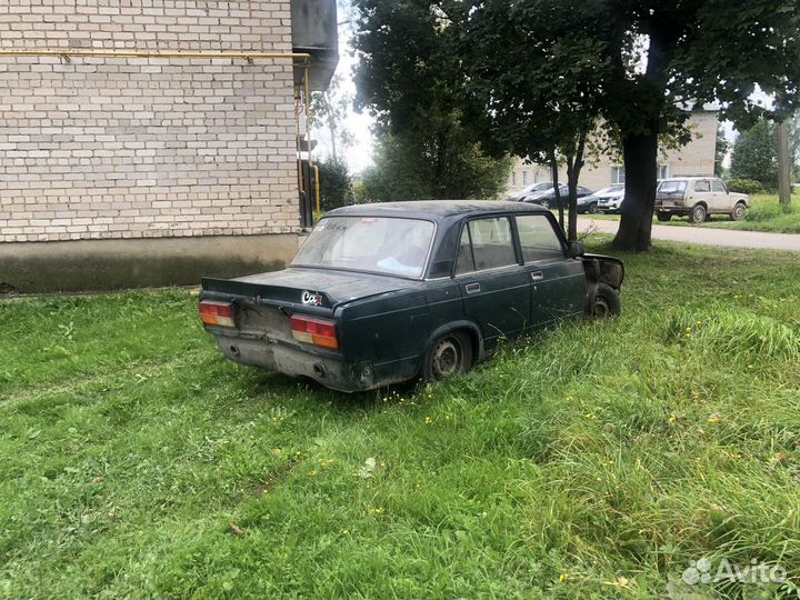 ВАЗ 2107 1.5 МТ, 2008, битый, 160 000 км