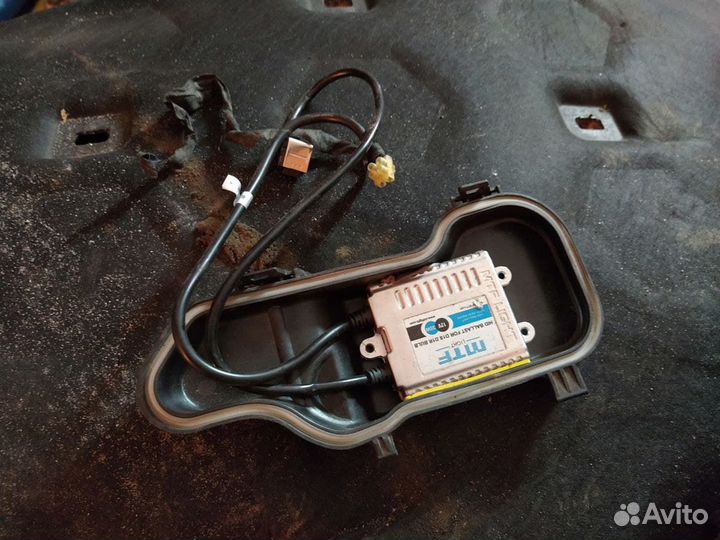 Фара левая битая Volvo S80 или ксенон рабочий