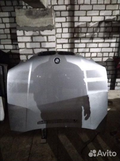 Капот BMW 3 E46 2002