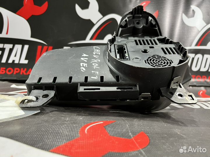 Приборная панель chevrolet aveo t300