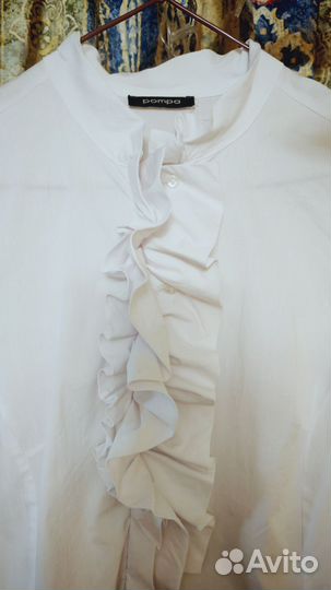 Блузка с воланами Pompa