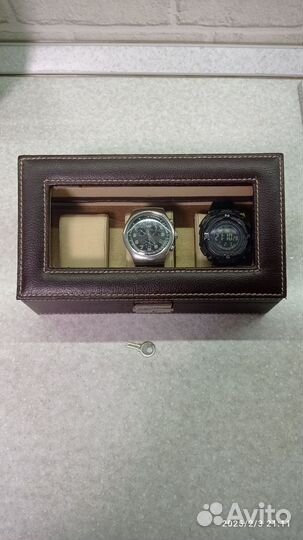 Шкатулка для хранения часов