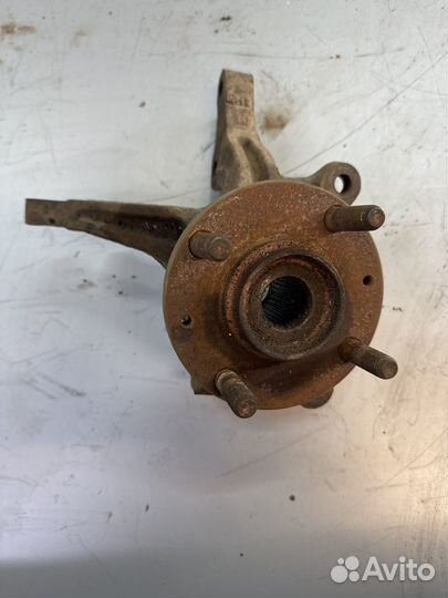 Hyundai accent Поворотный Кулак Правый