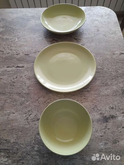 Набор тарелок