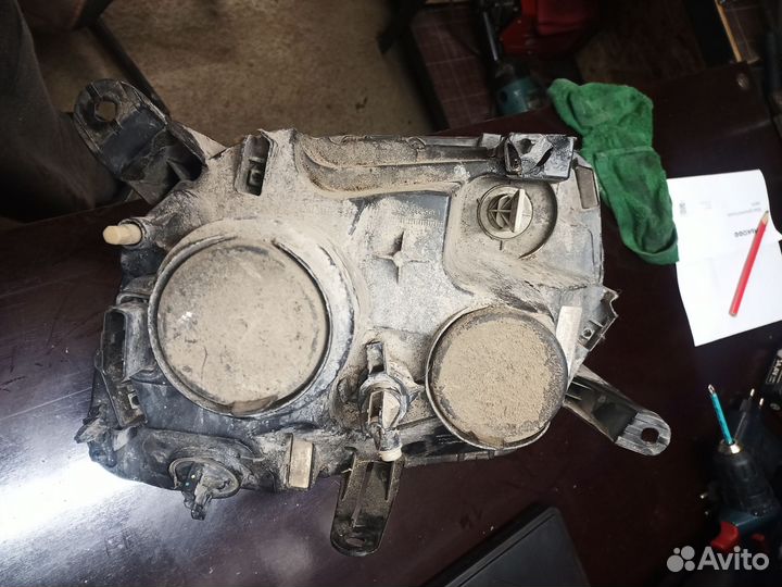 Фара передняя правая на Renault Duster