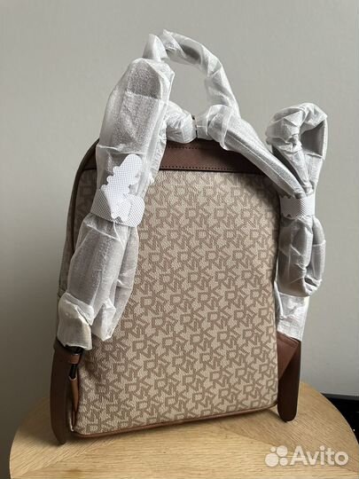 Рюкзак dkny оригинал новый сток