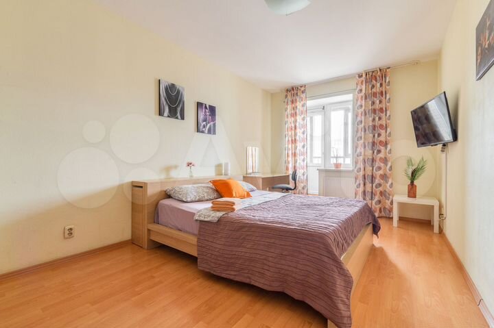 2-к. квартира, 70 м², 4/25 эт.