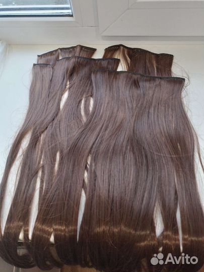 Волосы на заколках искусственные