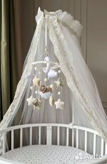 Мобиль на кроватку из фетра