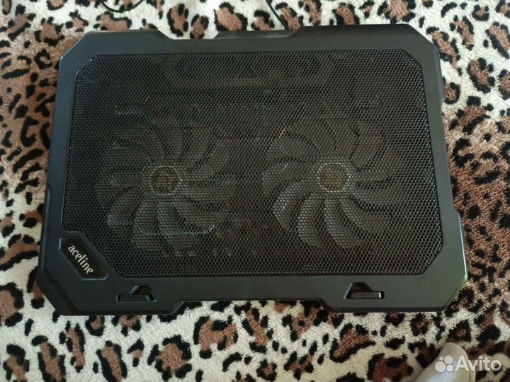 Подставка с охлаждением для ноутбука