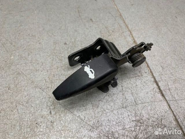 Ручка открывания капота Hyundai Matrix 1