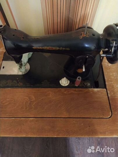 Швейная машинка ножная СССР