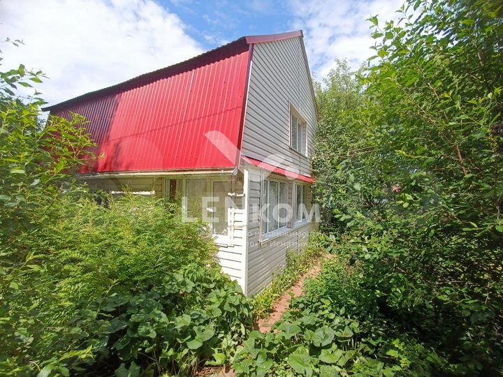 Дача 25 м² на участке 3 сот.