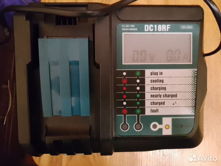 Зарядка АКБ инструмента