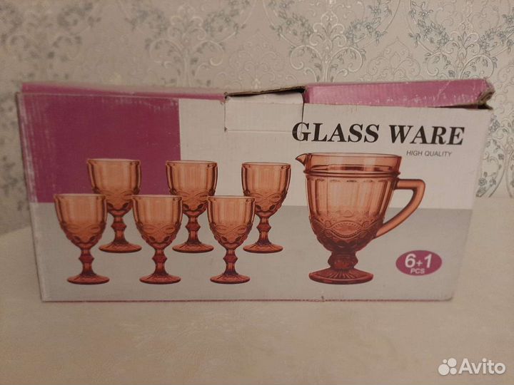 Графин с бокалами