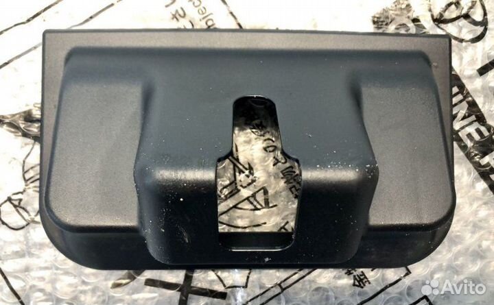 Накладка замка багажника Lexus Rx 4