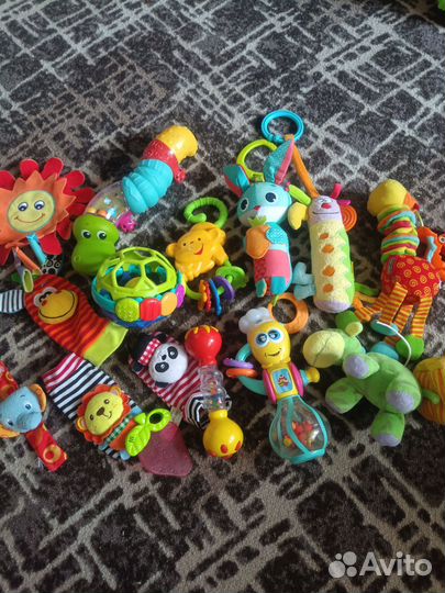 Игрушки погремушки пакетом
