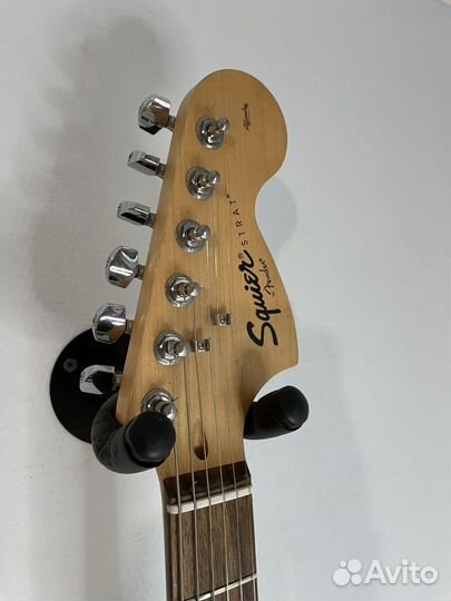 Squier strat Fender электрогитара