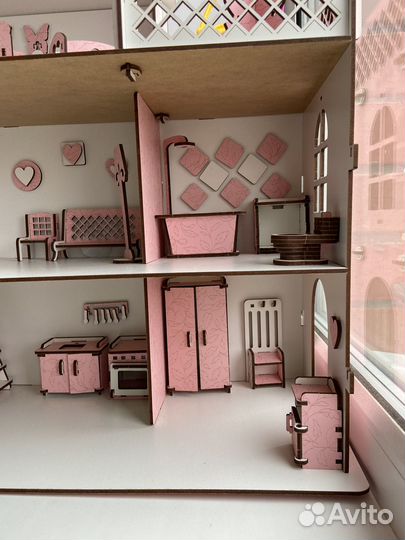 Домик кукольный