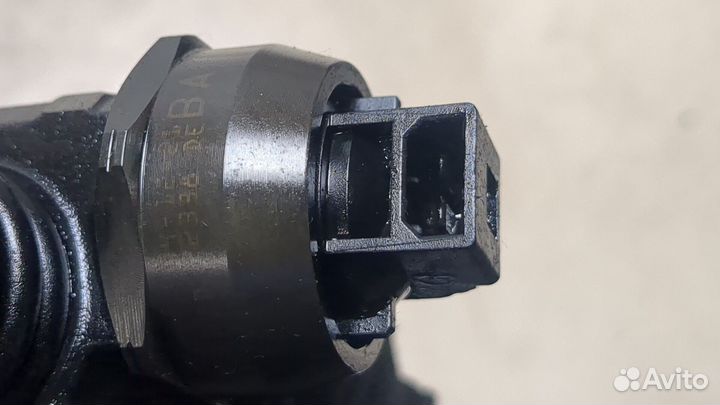 Форсунка топливная Volkswagen Touran, 2005