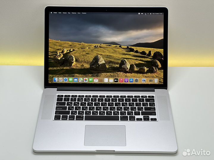 MacBook Pro 15 i7/16/2 видеокарты/акб 92
