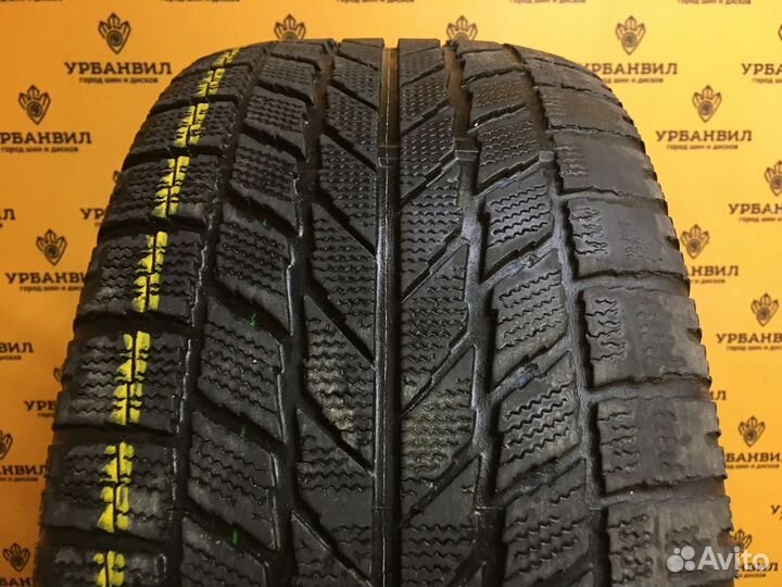 Toyo Observe Garit KX 235/45 R17 93Q