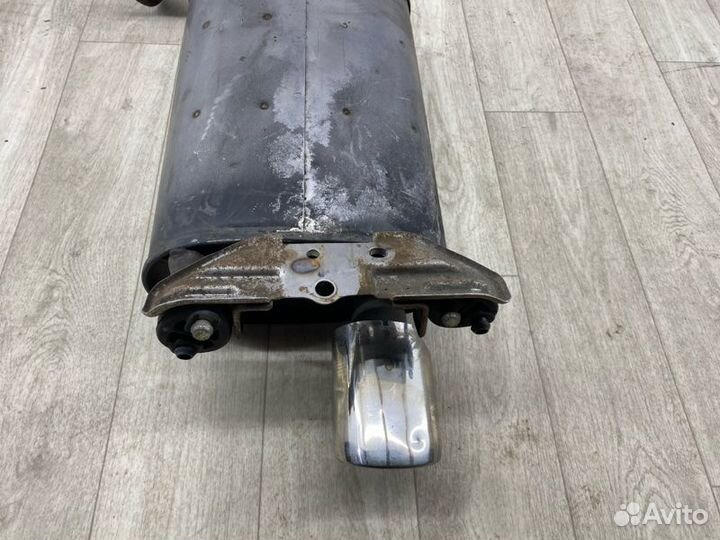 Глушитель задний правый Toyota Camry XV50