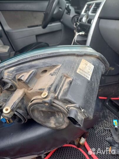 Фара передняя левая на LADA priora