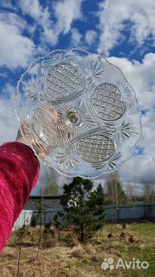 Ваза на ножке ананасы