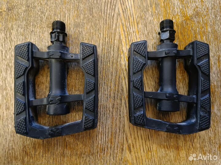 Педали для велосипеда