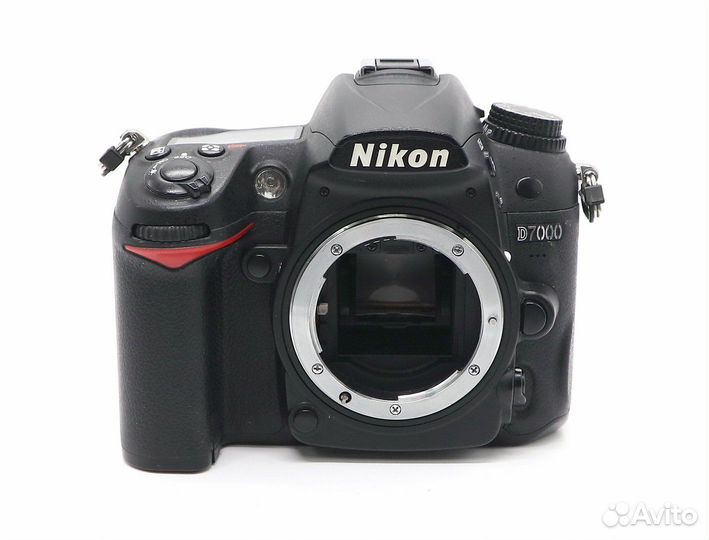 Nikon D7000 body в упаковке (пробег 3165)
