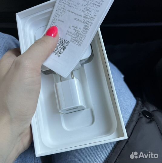 Коробки iPhone и iPad