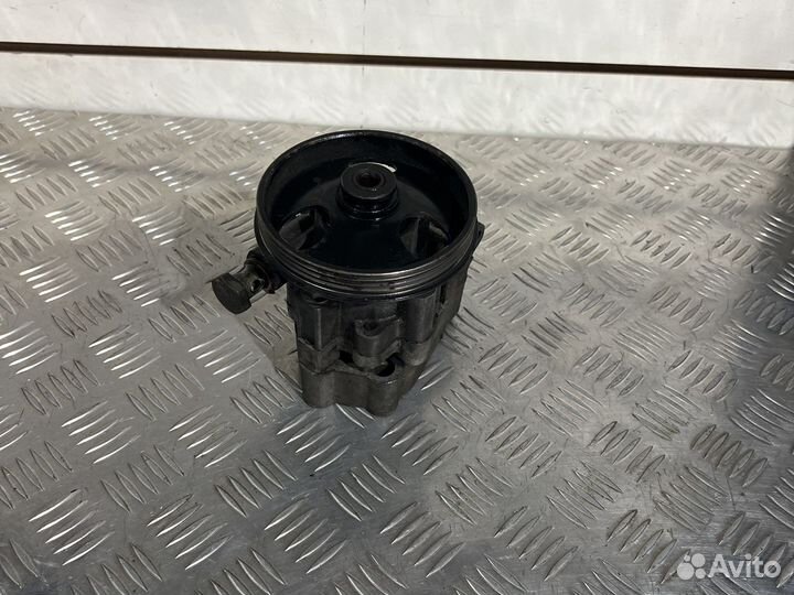 Насос гура chevrolet cruze 1,8