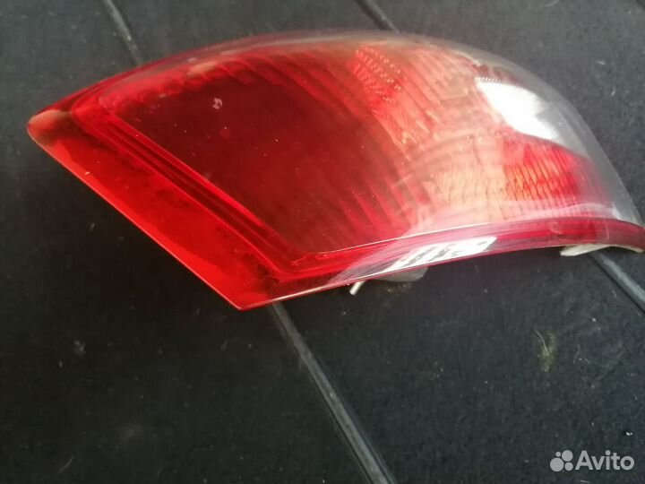 Фонарь задний левый Ford Kuga 2009